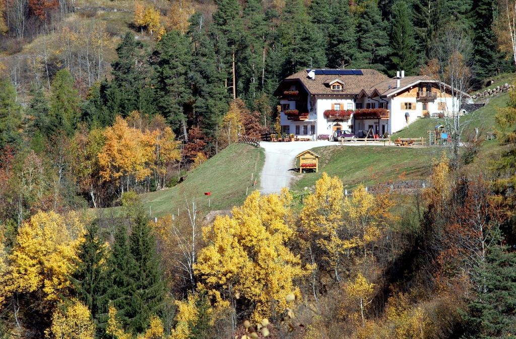 Agritur Fior Di Bosco Hotel Valfloriana ภายนอก รูปภาพ